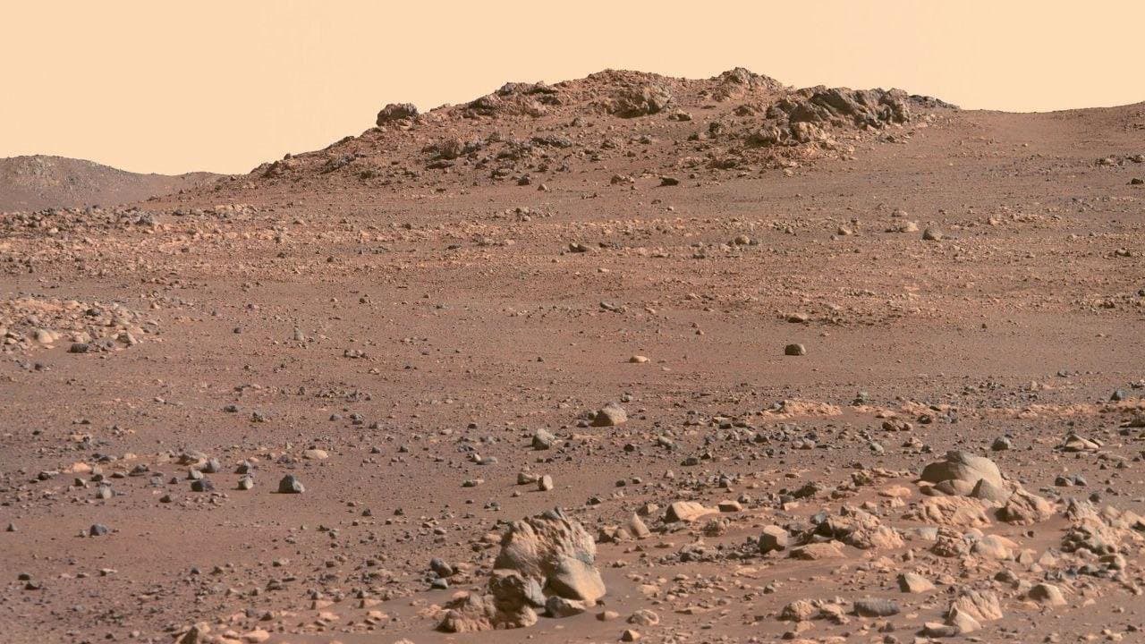 Join the mission on Mars